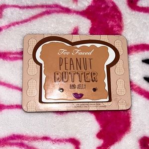 Too faced peanut butter and jelly eyeshadow palette